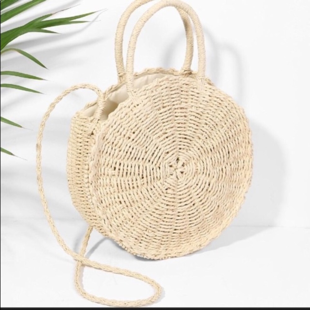 🆕 round fashionista bag for summer